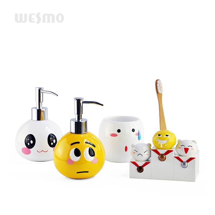 Simple Design 4 Pieces Creative Cute Kids Bathroom Set For Home Decoration